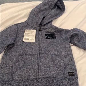 Boys ROOTS zip up hoody